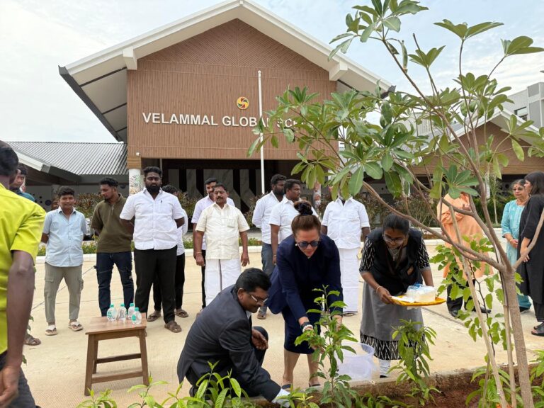 WhatsApp Image 2025-11-08 at 12.09